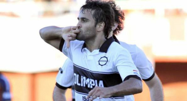 Olimpia de Paraguay suspende contrato a defensa tras detectarle cáncer