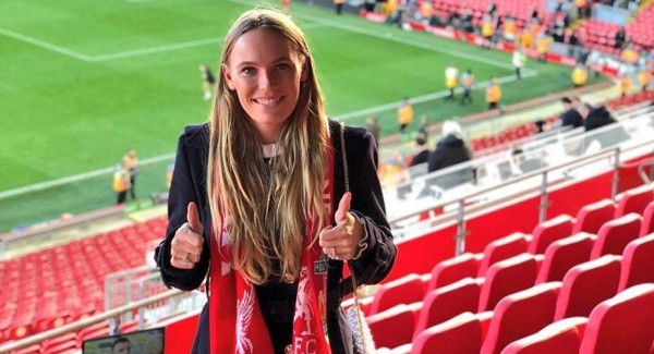 ¡Infartantes! Así son las aficionadas más candentes del Liverpool y Tottenham