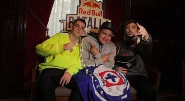 Franco Escamilla y una modelo Playboy: Los famosos personajes que sufren por el Cruz Azul de México