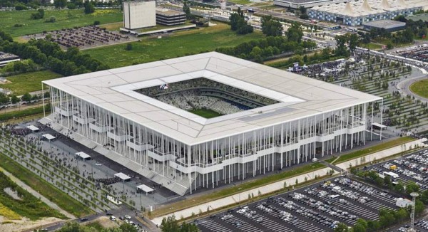 ¡Ciudad, sede y estadio! El hondureño Alberth Elis tendría nueva y lujosa casa en Europa