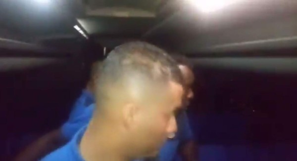 ¡Repudiable! Las imágenes del ataque del autobús del Motagua por aficionados de Olimpia