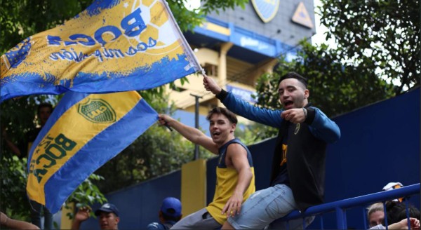 Espectacular llenazo: Afición de Boca Juniors llena la Bombonera en su último entrenamiento