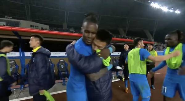 Rubilio Castillo festejando su primer gol en la Superliga China. El hondureño quiere retomar su mejor nivel.