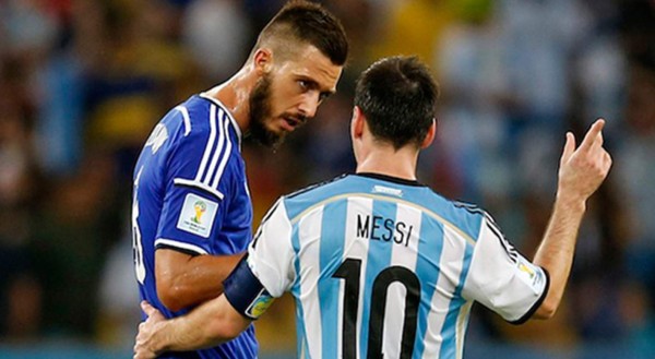 Fueron refugiados y ahora son futbolistas profesionales