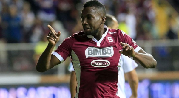 RUMORES Y FICHAJES: Un salvadoreño en el Dortmund; 'Fito' llegaría a Honduras y Lombardi es noticia