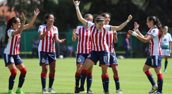 Norma Palafox, la preciosa futbolista mexicana que es sensación en su país