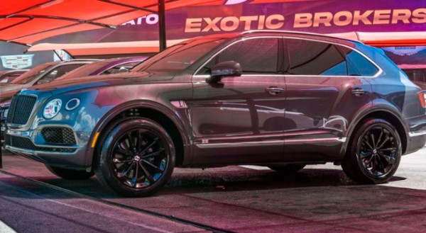 Gignac pone a la venta su Bentley: cuánto está pidiendo por la lujosa máquina y tiene su firma en el tablero