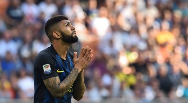 RUMORES Y FICHAJES: El Milan recluta a ex Barcelona Vidal se reúne con DT del Chelsea