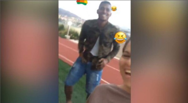 VIDEO: Carlo Costly le puso sabor a las redes con su divertido baile junto a su esposa