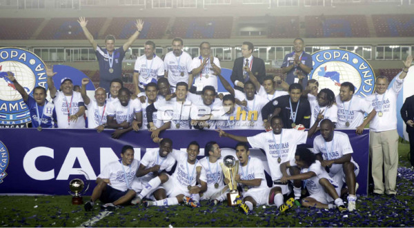 Postales Honduras Campeón Copa Uncaf 2011.