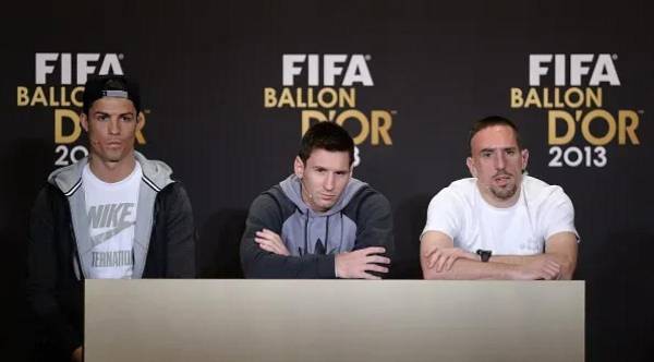 Frank Ribéry junto a Messi y CR7 en la gala del BDO 2013.
