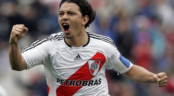 ¡Ideal! El 11 histórico de River Plate con un jugador activo, en China