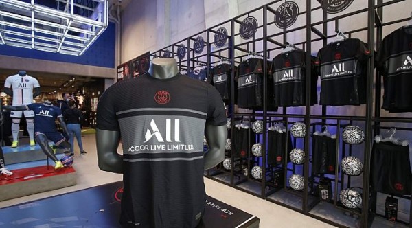 Diferente estilo de dorsal y Messi es protagonista: la nueva y hermosa camisa del PSG &nbsp;&nbsp;