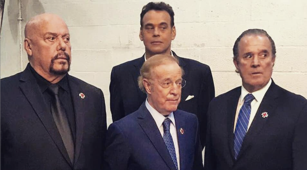 Raúl Orvañanos (derecha) es la cara de Fox Sports México.