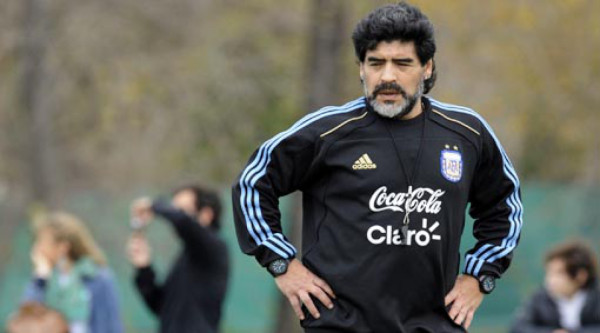 Oficial: Maradona no sigue con Argentina