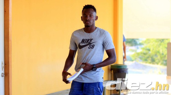 Así es la vida del delantero Alberth Elis en la Universidad