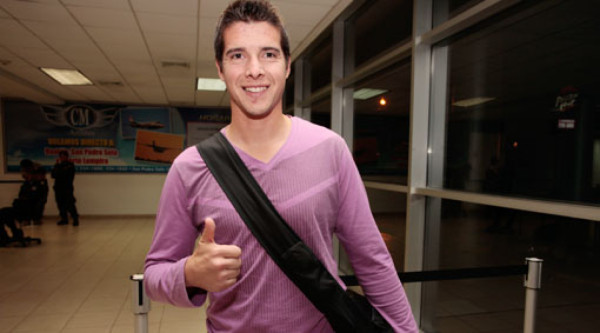 Nuevo refuerzo del Olimpia por fin llegó