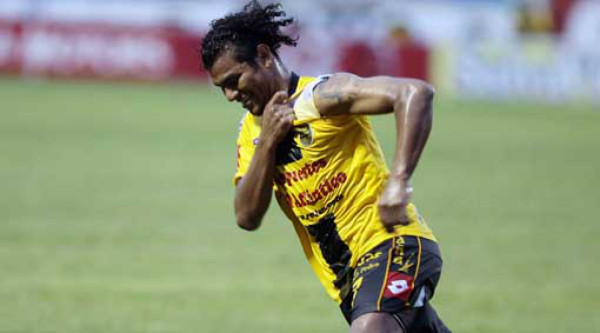 Mario Martínez amargó al Olimpia