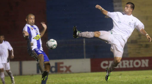 Victoria le pasó por encima al Platense