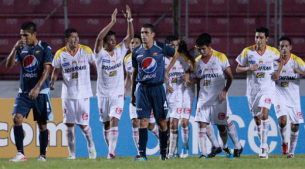 Suplentes del Morelia eliminan al Motagua
