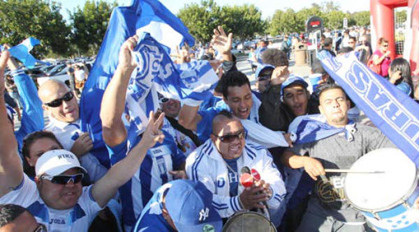 Comienza fiebre catracha por amistoso ante Estados Unidos