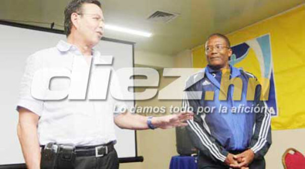 Honduras ya piensa en técnico interino