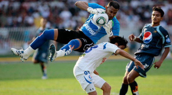 Nasralla pregunta '¿Y la garra catracha?'