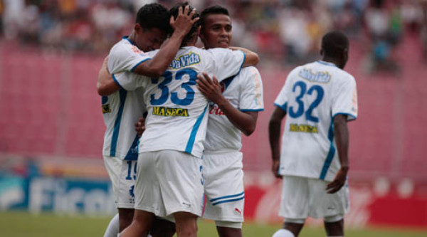 Olimpia golea al Vida y también es líder