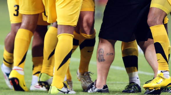 Maradona debuta con derrota en Emiratos Árabes