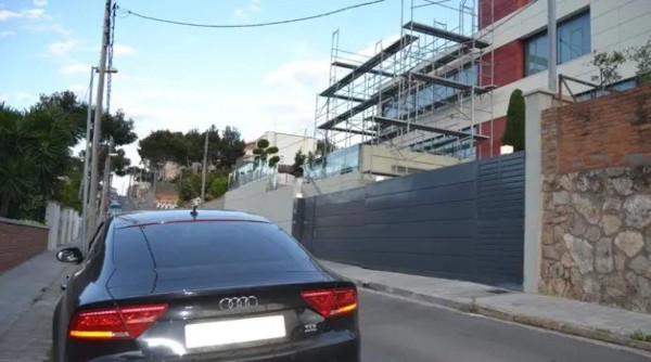 La 'casa maldita' en la que Coutinho eligió vivir en Barcelona