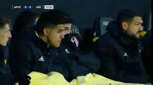 Luis Palma estuvo en el banco de suplentes con el Aris de Salónica.