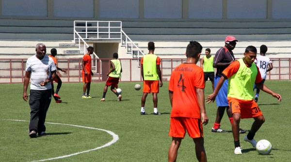 Así forma Don Eulogio Palacios a los futuros jugadores de Liga Nacional