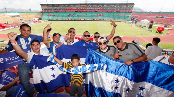 EN VIVO: ¡El estadio Olímpico ya se comienza a llenar!