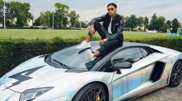 Jets, Lamborghinis y moda: Los Lujos de Pierre-Emerick Aubameyang en Inglaterra &nbsp;&nbsp;
