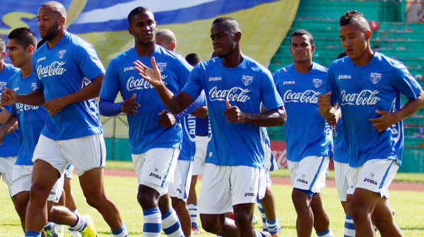 Maynor Figueroa: 'Jamaica no va a regalar este partido”