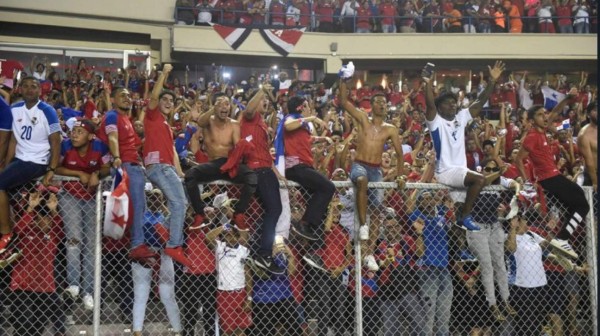 ¡Locura en Panamá! Así festejaron su primer pase a un mundial