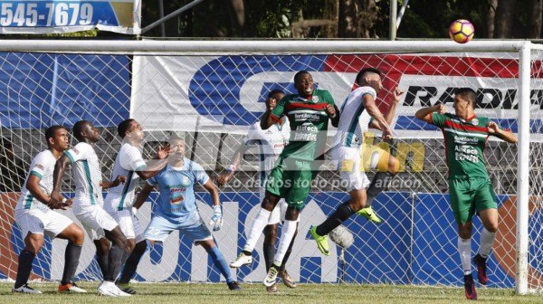 ¡NO VISTE EN TV! La obscena celebración y la belleza femenina en el estadio