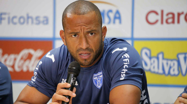 'Mis compañeros no quieren que me retire'