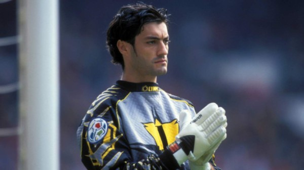 ¿Cúal le falta? Dani Alves aumenta su palmarés; estos son los futbolistas con más títulos de la historia&nbsp;&nbsp;