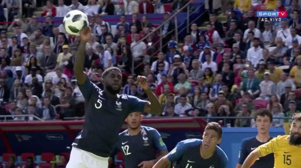 ¡MEMES! Así se burlan del uso del VAR en el Mundial y de Samuel Umtiti