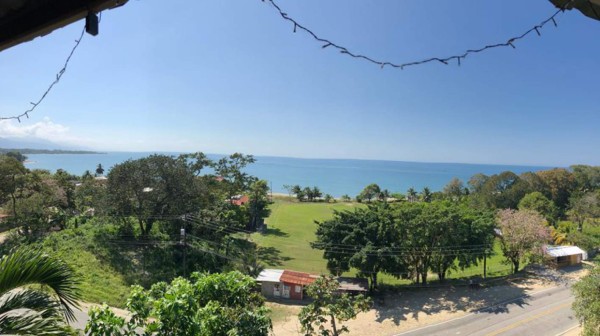 Honduras: Las bonitas canchas donde se juega fútbol burocrático