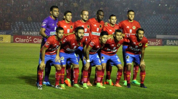 RUMORES Y FICHAJES: Delanteros de peso empiezan a dominar el mercado centroamericano