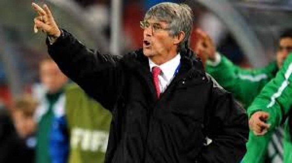 ¡'Bolillo' hace historia! El colombiano está en la lista de entrenadores que en más mundiales ha dirigido