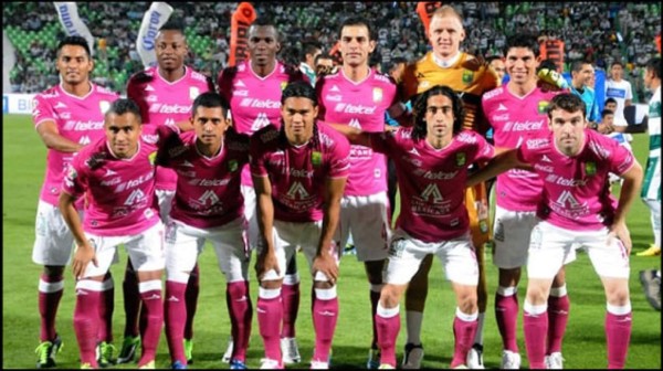 Equipos que se han unido a la lucha contra el cáncer de mama vistiendo de rosado&nbsp;&nbsp;