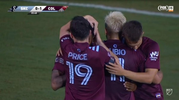 Roger Espinoza y Kansas City derrotan a Colorado Rapids y siguen con vida en la MLS