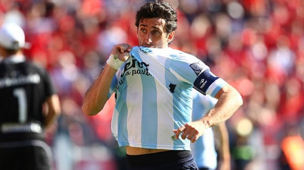 En la cancha y fuera de ella: Las figuras del fútbol con las que compartió vestuario Gastón Díaz, fichaje de Olimpia&nbsp;&nbsp;