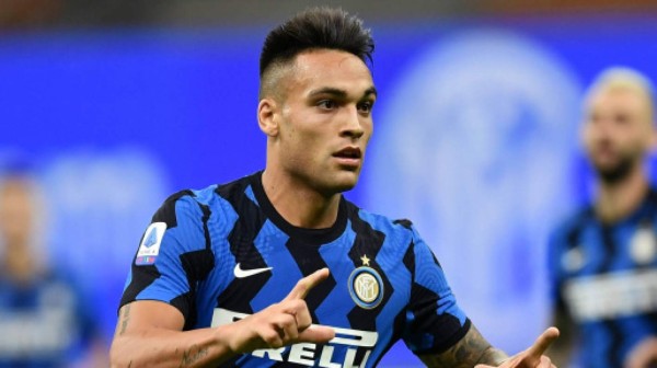 Mercado de fichajes: Arsenal quiere robarle crack a Barcelona, trueque Inter-Roma por delantero y Juventus contrata