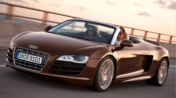 Los autos que Cristiano Ronaldo guarda como su colección