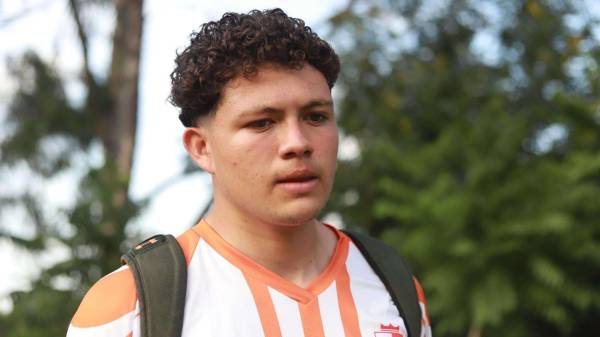 César Salandía, el portero de origen hondureño que se está destacando en la selección mayor de Nicaragua con 19 años.