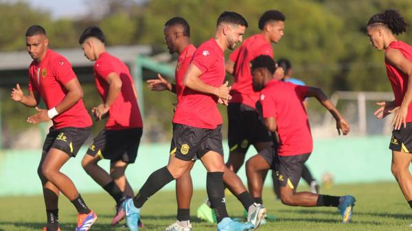 Real España pone a prueba su poderío en el Excélsior en amistoso ante Platense: ¿Por dónde ver el partido?